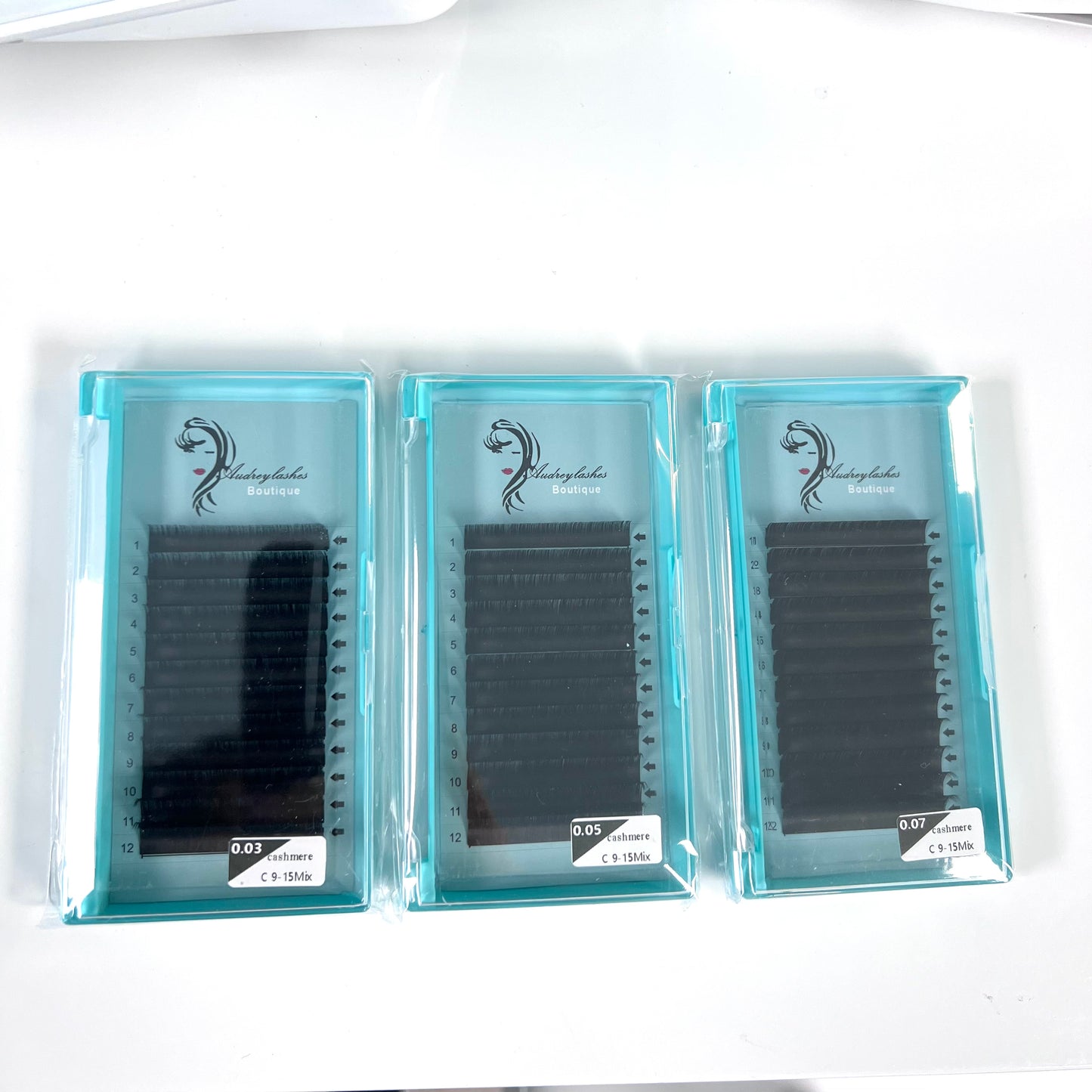 0.03C/D Single Lashes Mixing Tray 9-15mm