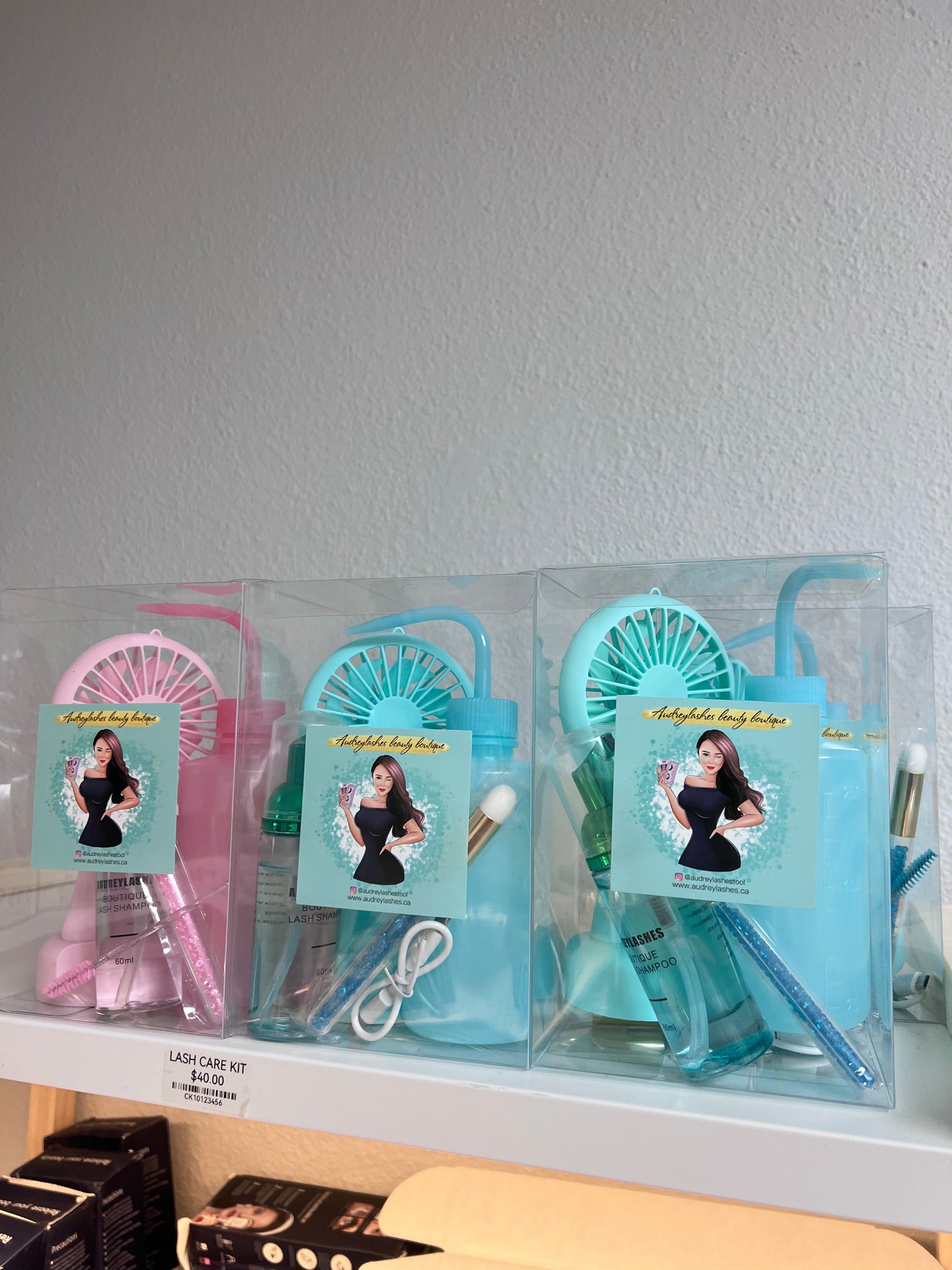 Eyelash care kit
