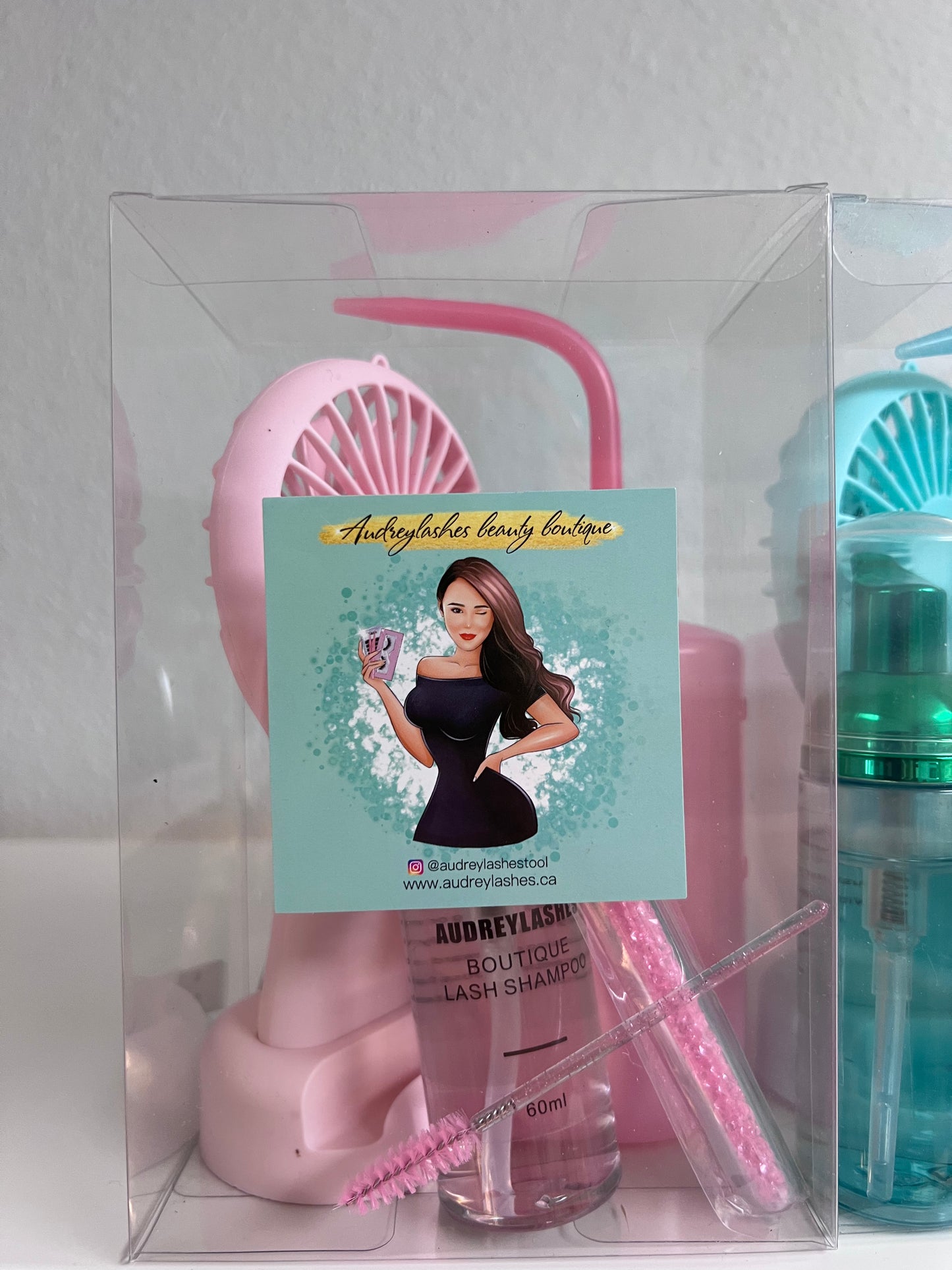 Eyelash care kit